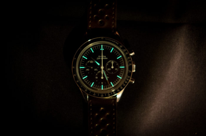 omega speedmaster lume